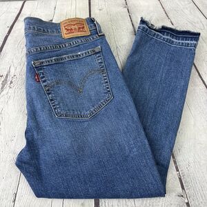 Levi's Women's Size 30 Blue Boyfriend Distressed Medium Wash Stretch Denim Jeans